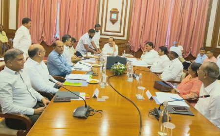 इंदापूरातील ऐतिहासिक गढी आणि दर्गा संवर्धन व सुशोभीकरण बाबातचे आराखडे वित्त व नियोजन विभागाकडे सादर करण्याचे उपमुख्यमंत्री अजित पवारांचे आदेश