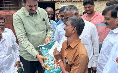 इंदापूरात हर्षवर्धन पाटील यांच्या हस्ते "आनंदाचा शिधा"चं वितरण