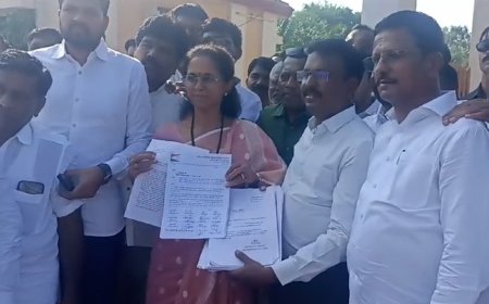 केंद्राने कांदा निर्यातीवर आकारलेले शुल्क मागे घ्यावे - खा.सुळेंची मागणी,शेतकऱ्यांचे विविध प्रश्न घेऊन सुप्रिया सुळे इंदापूर तहसीलवर दाखल