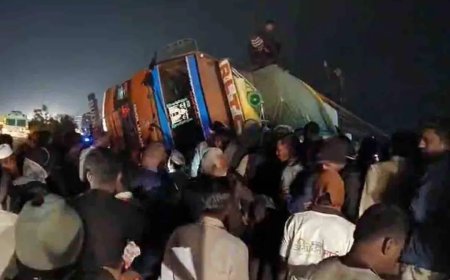 15 दिवसांपूर्वीच तिघांचा मृत्यू, घटना ताजी असतानाचं आणखी चौघे दगावले ! तो महामार्ग बनतोय का मृत्यूचा सापळा