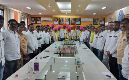 इंदापूर तालुका प्रा. शिक्षक पथसंस्थेच्या सभापती पदी सतीश दराडे तर उपसभापतीपदी संतोष गदादे यांची निवड