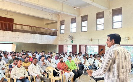 कामगारांना दिलेला शब्द खरा ठरवला ! चेहऱ्यावरचे समाधान बघून मन भरून आलं : हर्षवर्धन पाटील