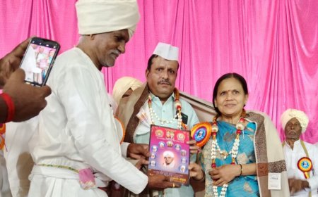 आळंदी येथे सोहळ्यामध्ये शहा दांपत्याचा सन्मान