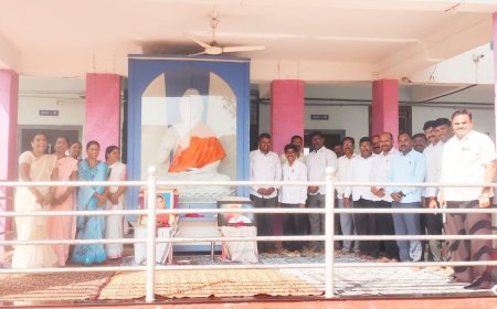 इंदापूरच्या भीमाई आश्रमशाळेत मातोश्री रमाबाईंना अभिवादन