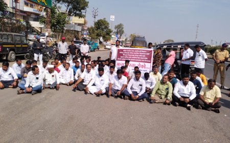 माथाडी कामगारांच्या न्यायासाठी भिगवणमध्ये अखिल भारतीय मराठा महासंघाचा रास्ता रोको