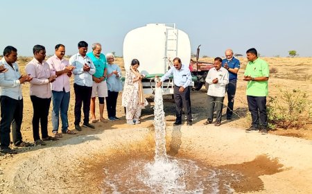 त्यांची ओळखचं 'देव माणूस' म्हणून हाय, माणसं वाचवता वाचवता ते मुक्या प्राण्यांसाठी ही धावले अन् धन्य धन्य पावले
