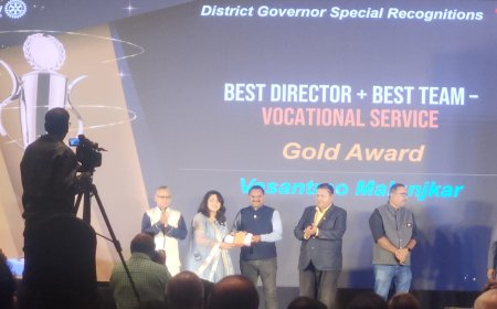 रोटरी इंटरनॅशनलकडून वसंतराव मालुंजकर बेस्ट डायरेक्टर गोल्ड पुरस्काराने सन्मानित
