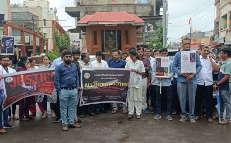 कोलकाता घटनेच्या  निषेधार्थ इंदापूरात डाॅक्टरांची शांतता रॅली