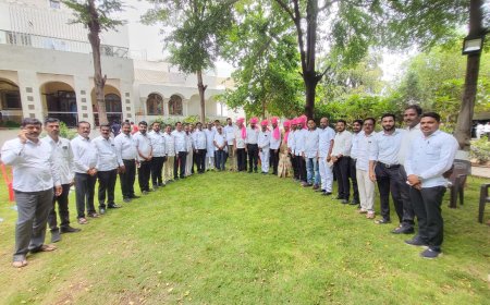 इंदापूर तालुका बार असोसिएशनच्या नूतन कार्यकारणीचा सोनाई परिवाराकडून सन्मान