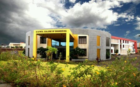 एस बी पाटील अभियांत्रिकी महाविद्यालयाने यंदा पार केला 700 पार चा टप्पा