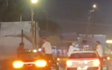 कारमधून जीव घेणी स्टंटबाजी करणं पडलं महागात,इंदापूर पोलीसांनी दाखल केला गुन्हा