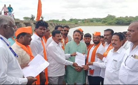 इंदापूरात 'निमसाखर - पळसमंडळ' बंधाऱ्याच्या दुरुस्तीसाठी जलसमाधी आंदोलन,शरद पवार गटाचे नेते आप्पासाहेब जगदाळेंचा आंदोलनास पाठींबा