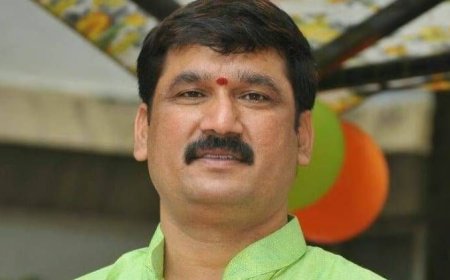 BIG BREAKING चिंचवडमधून नाना काटेंची माघार, महायुतीला मिळालं बळ