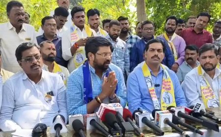 दादा गटाच्या तालुकाध्यक्षा पासून आम्हाला धोका,आम्हाला संरक्षण द्या ! मी जनतेचा उमेदवार कोणत्या पक्षाचा नाही - प्रवीण माने  