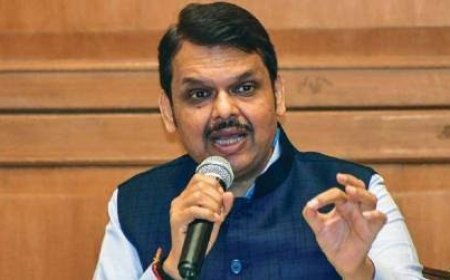 मुख्यमंत्री म्हणून फडणवीसांचं नाव निश्चित,मात्र गृहखात्यावरून तिढा कायम