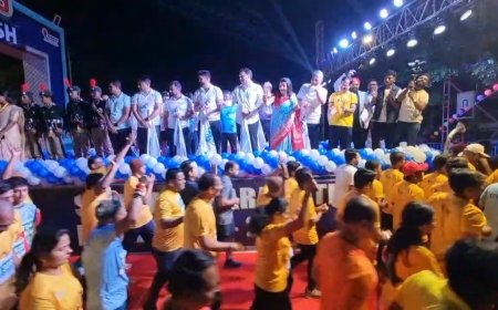 बारामतीत पार पडली 'बारामती हाप मॅराथॉन' ऑलिंपिक पदक विजेता विजेंदरसिंह ची उपस्थिती