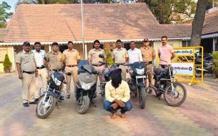 त्याने एक नाही तब्बल पाच दुचाकी चोरल्या अन् पडक्या खोलीत लपवल्या ! दौंड पोलिसांनी आकाश पातळ एक करून सगळ्याच बाहेर काढल्या