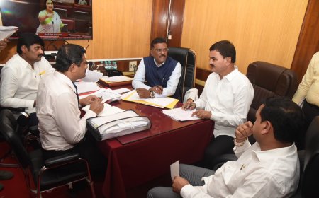 इंदापूर आगार व इंदापूर तालुक्यातील प्रमुख बसस्थानकांच्या सुविधांसंदर्भात परिवहन मंत्री यांच्याकडून मागण्या मान्य – मंत्री दत्तात्रय भरणे 