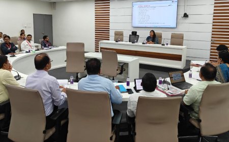 राज्यमंत्री मेघना बोर्डीकर यांनी घेतला पुणे जिल्ह्याच्या कामाकाजाचा आढावा