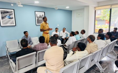 प्रवासात प्रवाशांचा आणि स्वतःचा जीव महत्त्वाचा - पोलीस निरीक्षक यादव