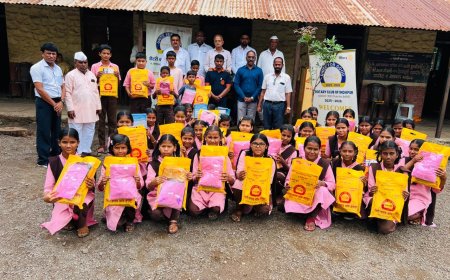 इंदापूर रोटरी कडून कांदलगावच्या दादासाहेब पाटील विद्यालयातील 65 विद्यार्थ्यांना मिळालं आयडियल स्टडी ॲप