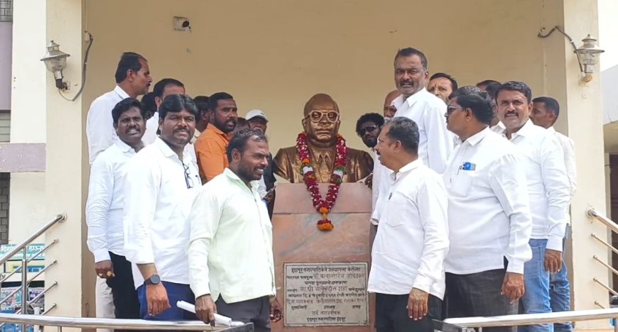 पुण्याच्या इंदापुरात प्रवीण गायकवाडांच्या समर्थनार्थ घोषणाबाजी, झालेल्या घटनेचा बहुजन समाजाने नोंदवला निषेध...