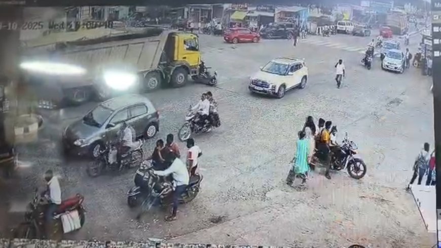 दौंडच्या कुरकुंभमध्ये हायवा डंपरचा थरार...सुदैवानं जखमी विद्यार्थिनी थोडक्यात बचावली