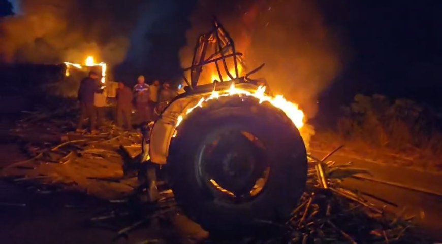 BIG BREAKING इंदापुरात ट्रॅक्टर आणि ट्रकचा भीषण अपघात, अपघातात ट्रॅक्टर चालकाचा होरपळून मृत्यू