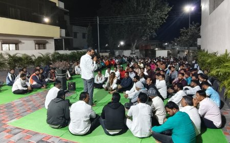 इंदापुरात पळसदेव झेडपीसाठी राष्ट्रवादीकडून हर्षदा जाधवांना संधी ? मंत्री भरणेंकडून तयारीला लागण्याचे आदेश,गलांडवाडीत पार पडली बैठक 