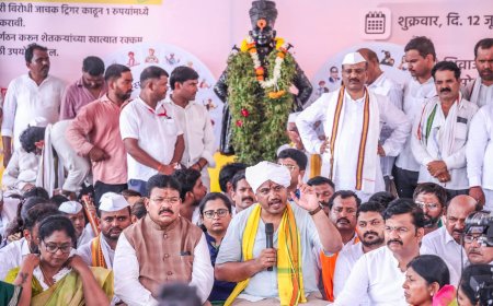 रोहित पवारांच्या अन्नत्याग आंदोलनाच्या समर्थनार्थ पुण्याच्या इंदापुरात आज रास्ता रोको