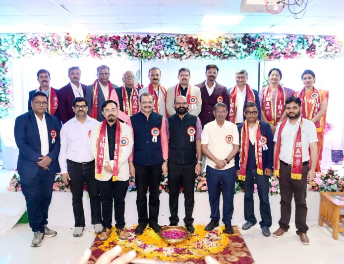 इंदापूर शाखेच्या अध्यक्षपदी अभिजित ठोंबरे तर सचिव पदी अतुल वणवे, पदभार स्वीकारताच केला हा संकल्प