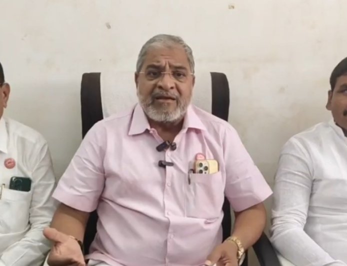 साखरेच्या दरवाढीवरून राजू शेट्टींचा केंद्रावर हल्लाबोल ; गोदाम तपासणीतून साखर घोटाळ्याच्या चौकशीची मागणी