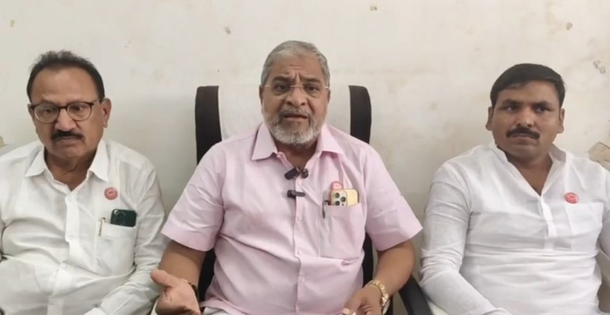 साखरेच्या दरवाढीवरून राजू शेट्टींचा केंद्रावर हल्लाबोल ; गोदाम तपासणीतून साखर घोटाळ्याच्या चौकशीची मागणी